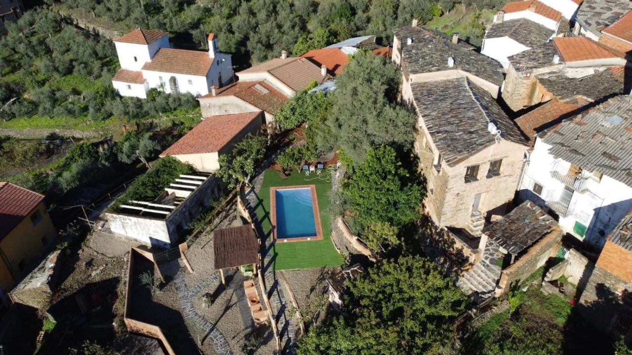 Caserio De Ovejuela Exterior foto